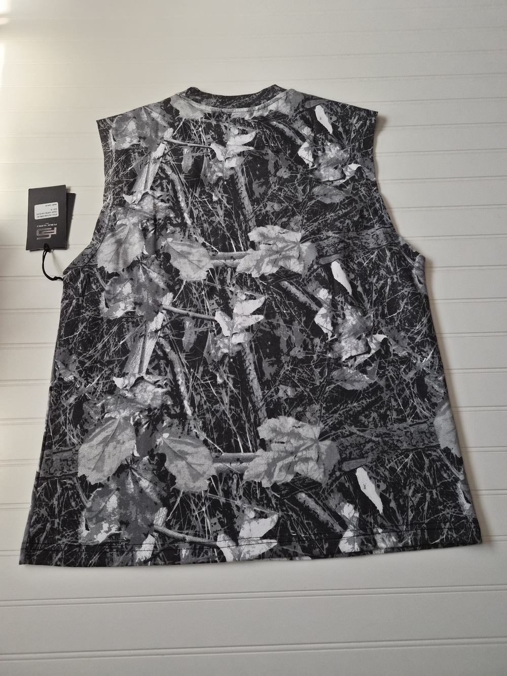 PSD NEWYORK Brooklyn Sleeveless Graphic Tank - Black & White - Picture 2 of 5